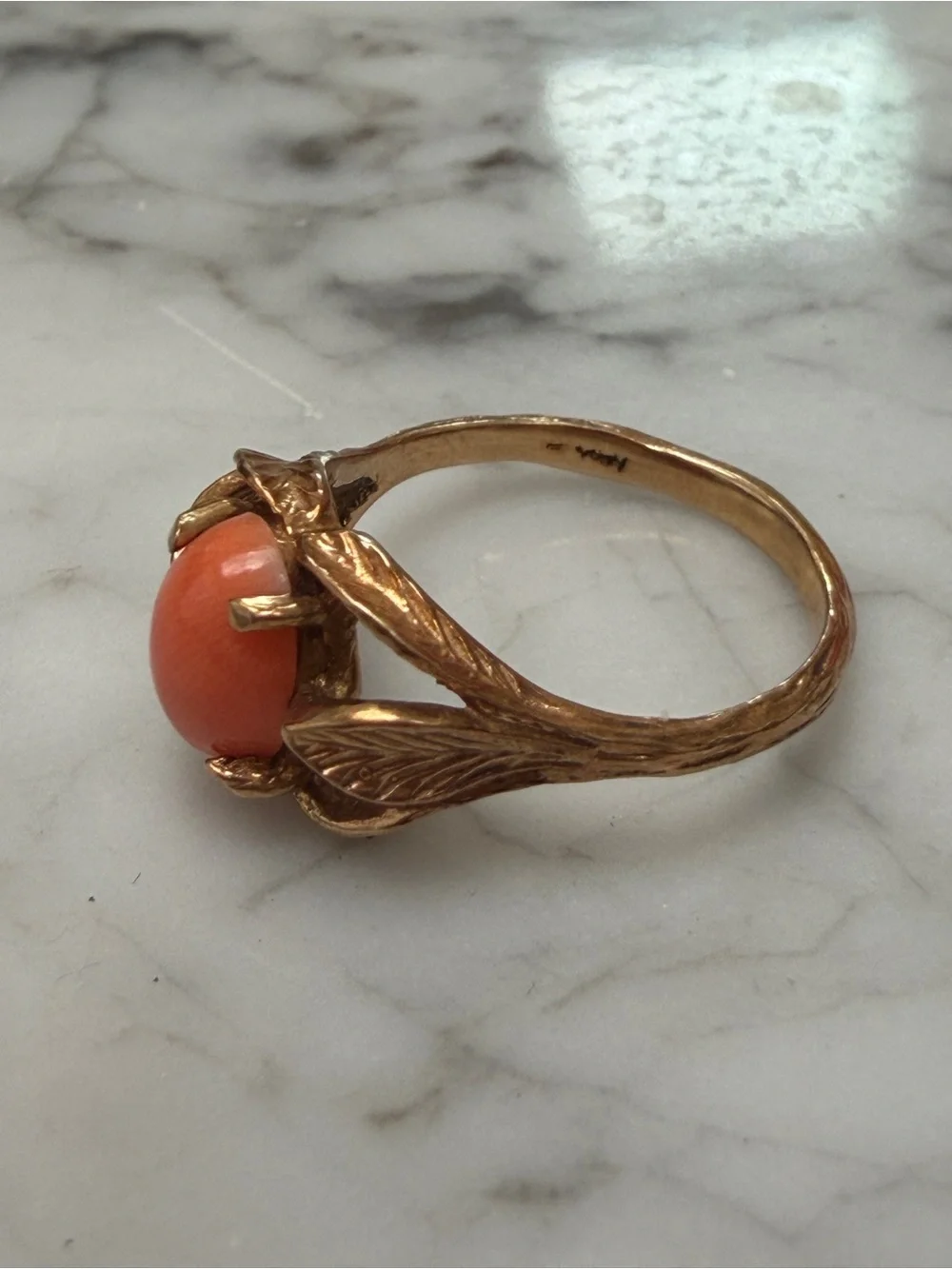 Vintage 10k salmon orange coral leaf ring
